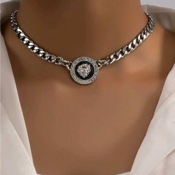 Jewelry - Silver Black Lion Head Chain Link Necklace